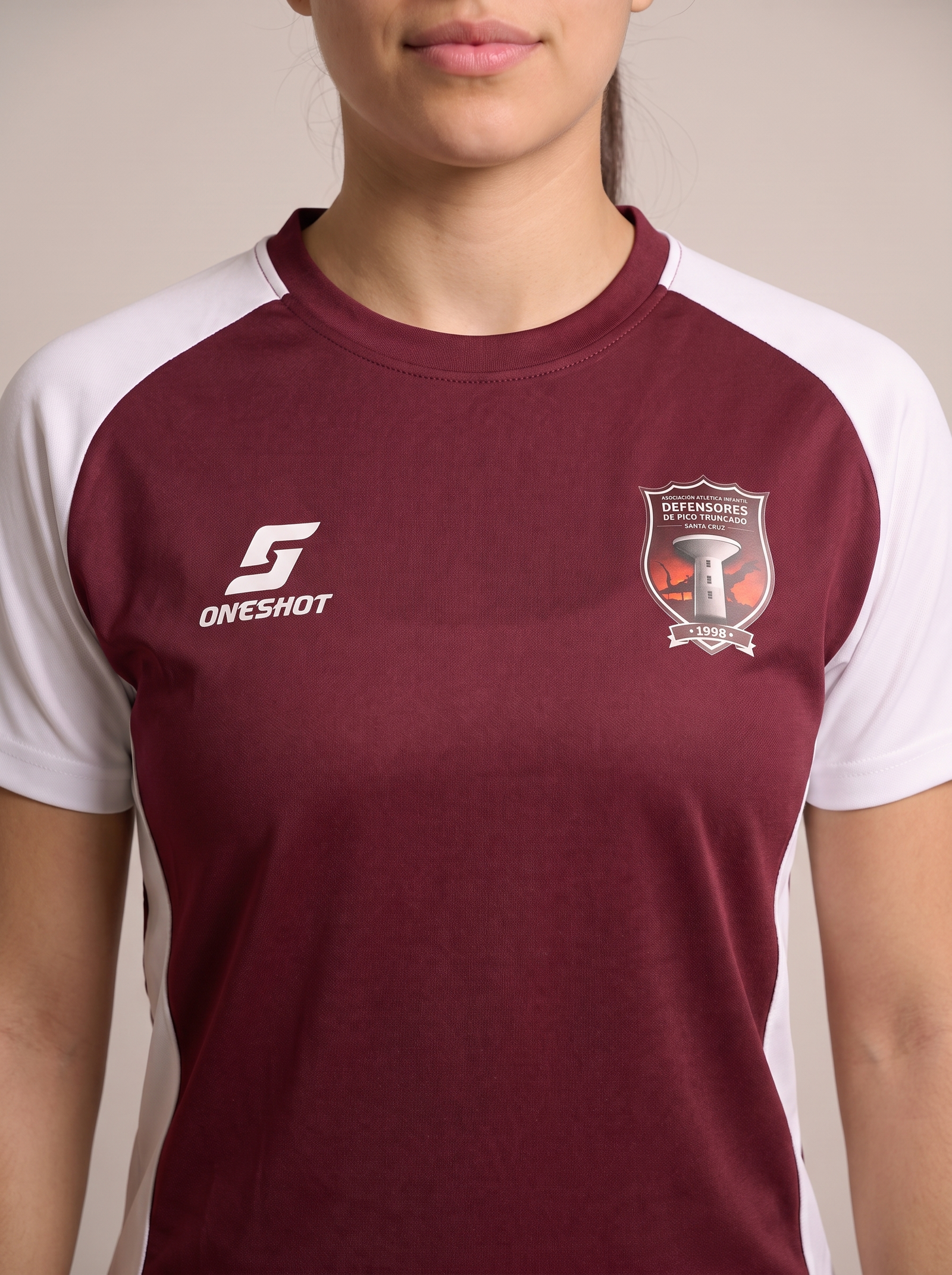 Conjunto de entrenamiento femenino oficial 2026 de Defensores de Pico Truncado, detalle