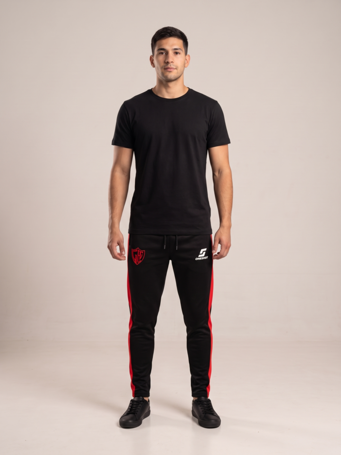 Pantalón largo oficial 2026 de Gaiman Fútbol Club, frente