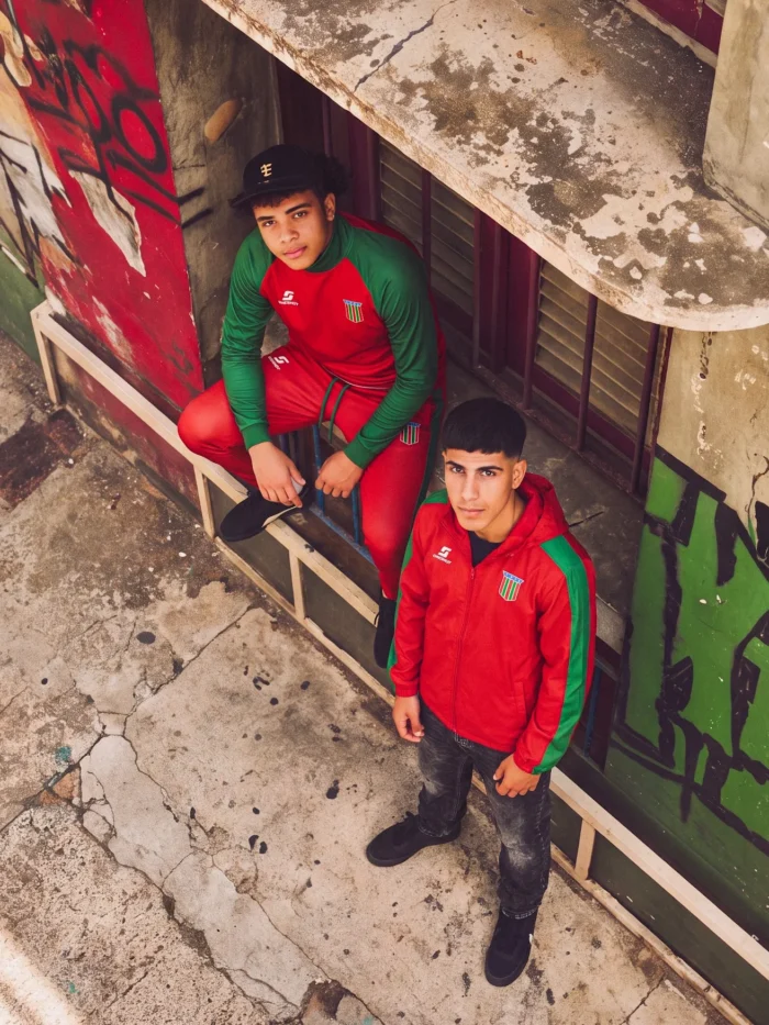 Buzo crewneck OFICIAL 2026